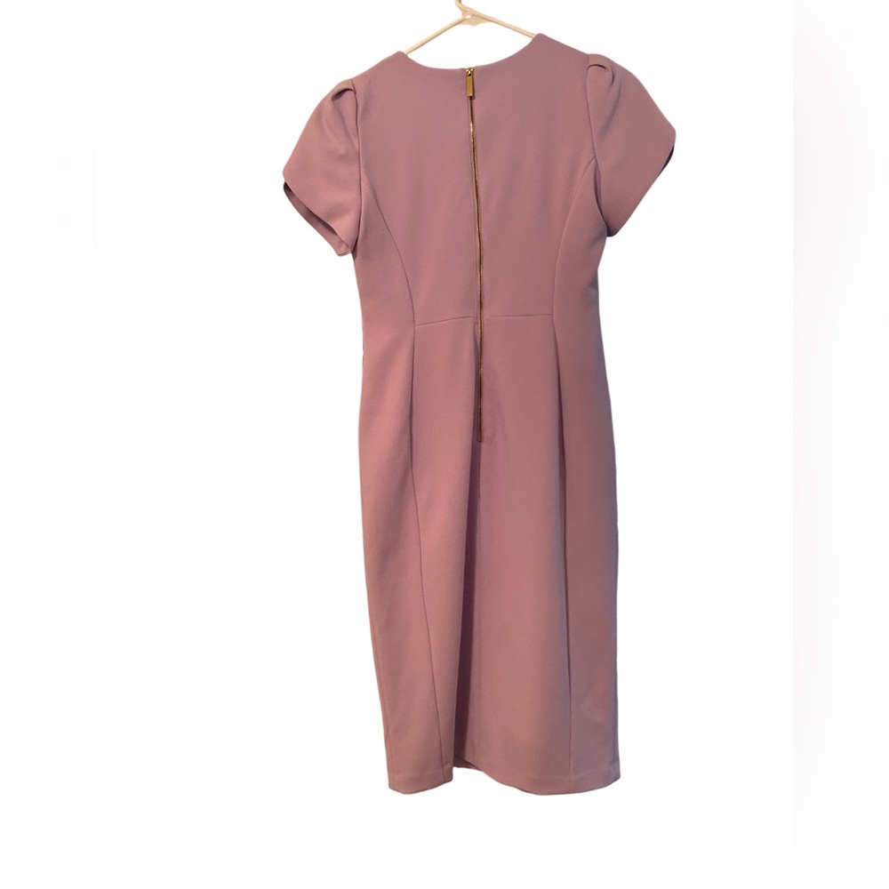 CALVIN KLEIN Lavender Scuba Crepe Sheath Dress with Bell Sleeve. Size 2. - Picture 3 of 8